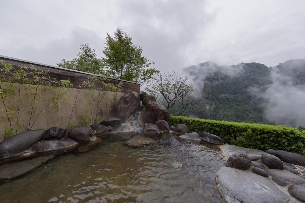 Okuhita Onsen Umehibiki Hotel Buitenkant foto