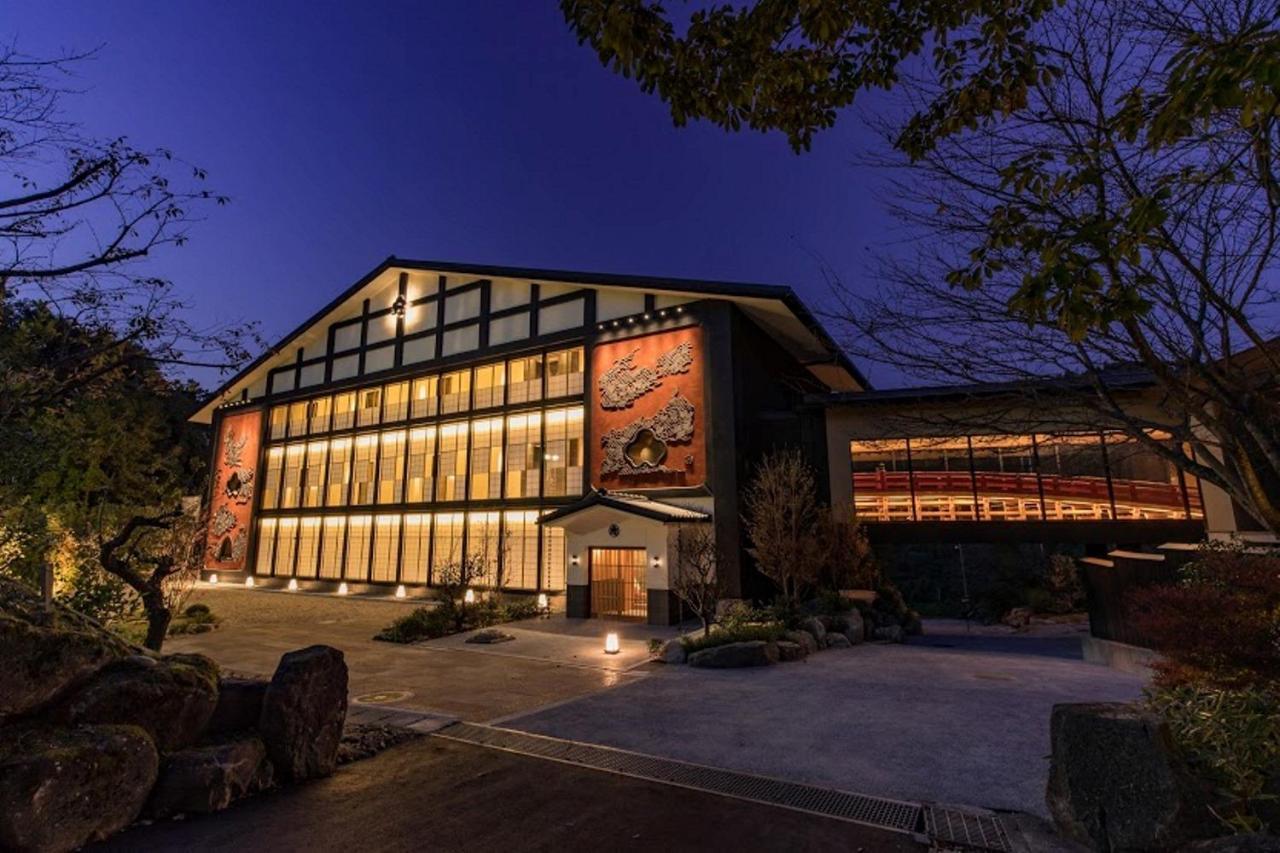 Okuhita Onsen Umehibiki Hotel Buitenkant foto
