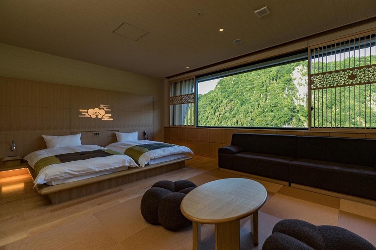 Okuhita Onsen Umehibiki Hotel Buitenkant foto