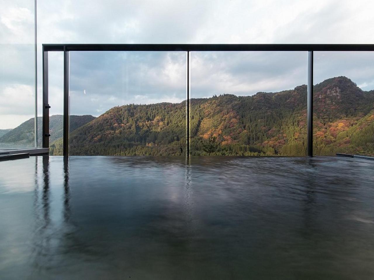 Okuhita Onsen Umehibiki Hotel Buitenkant foto